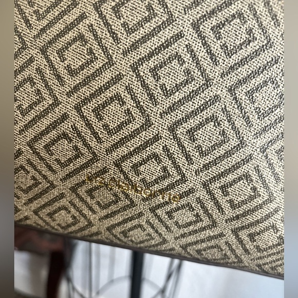 Liz Claiborne Crossbody Strap Shoulder Bag Satchel Maroon & Brown - Picture 4 of 4